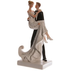 Mariée dans les bras du marié