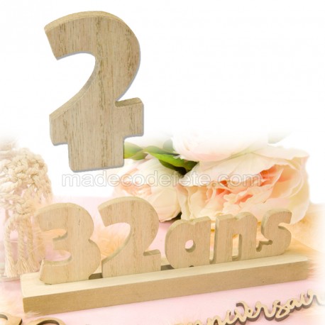 Chiffre "2" bois anniversaire