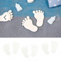 10 petits pieds de bébé blancs
