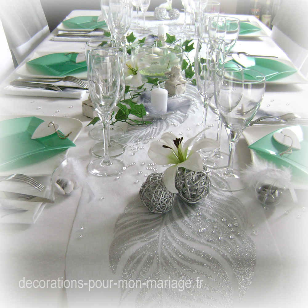 Décorations mariage en gris blanc et vert jade