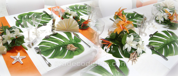 Décoration de table exotique en blanc, vert et orange